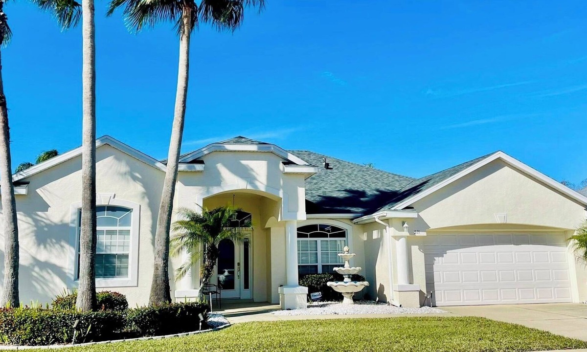 Highlands Reserve Villa | Spacious Modern 3 Bed Villa-Fenced Private Pool And Garden
