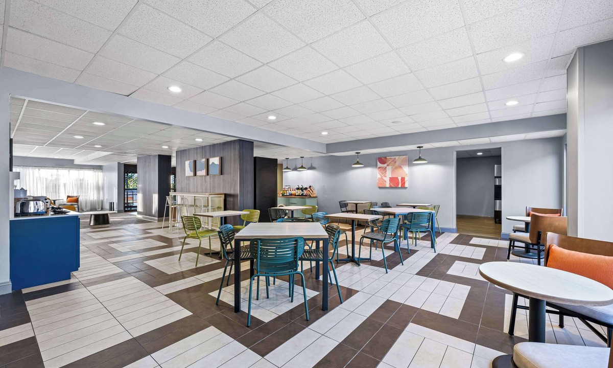 Tuscaloosa Hotel | Spark by Hilton Tuscaloosa University