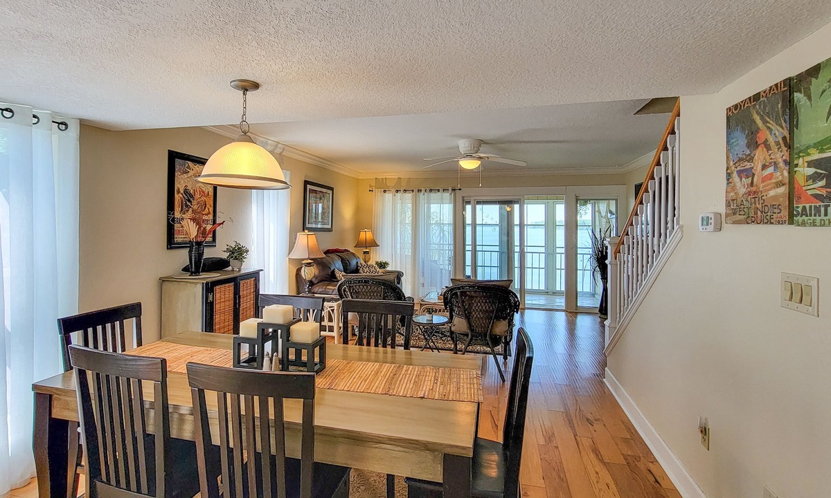 Welaka Condo | St Johns River Townhome, 2BR/1.5BA, Fish Nr Patio