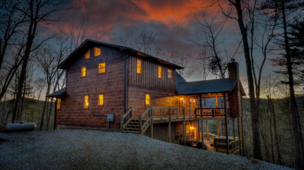 Cherry Log House | St Ridges