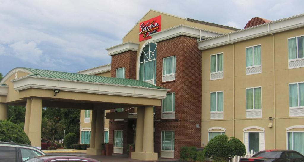 Montgomery Hotel | Stay Inn & Suites Montgomery