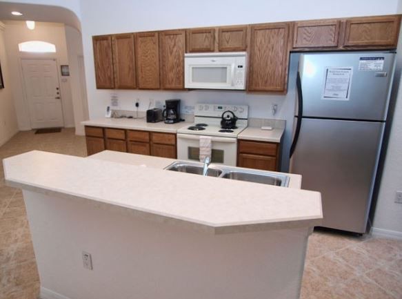 Vizcay House | Stunning Luxury Family Villa in Vizcay, Davenport 4BR / 3.5BA