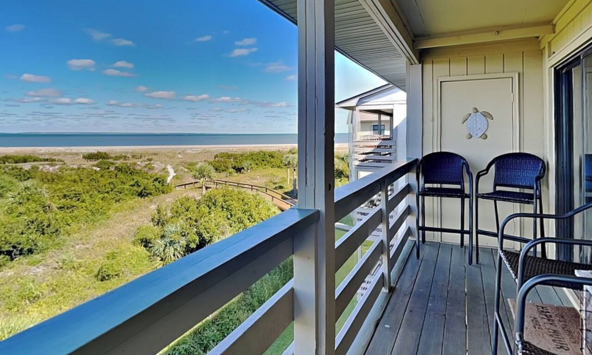 Tybee Island Condo | Stunning Views w/Large Balcony, Community Pool. Watch the Dolphins & Ships!
