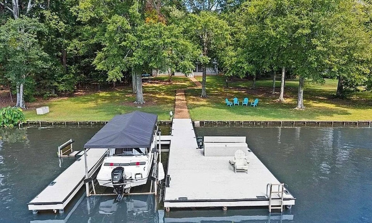 Lake Oconee House | Summer Camp Lake Oconee-Lakefront/Waterfront