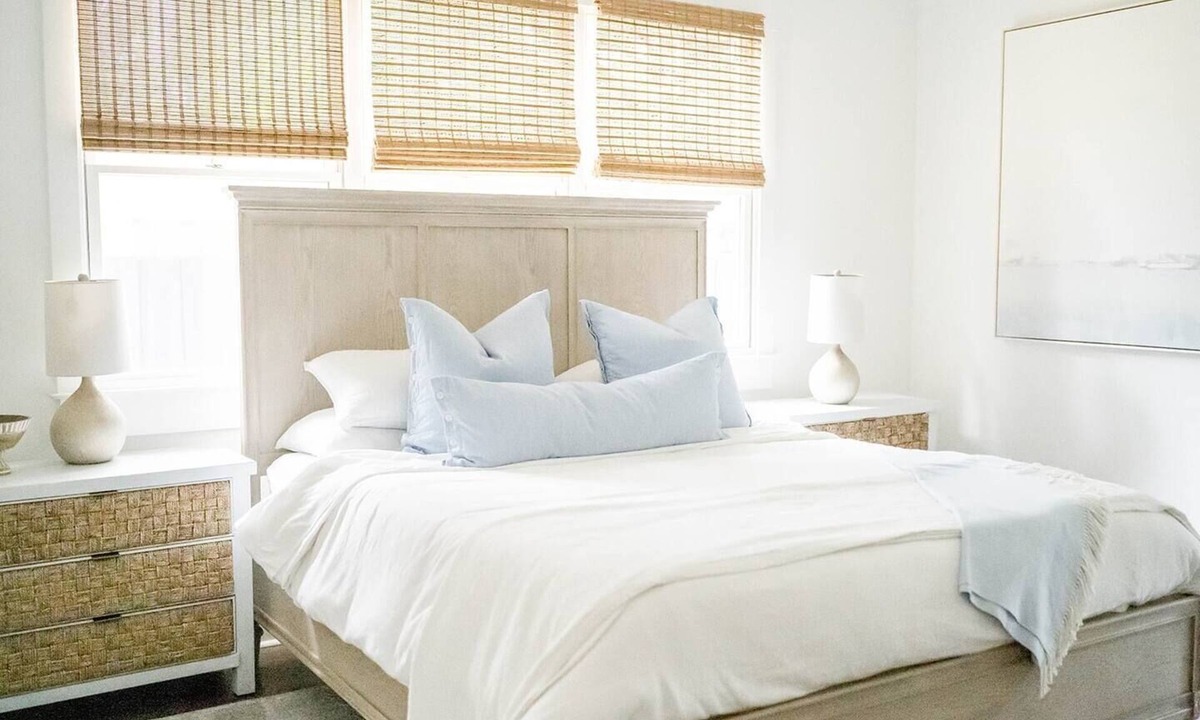 Saint Simons Heights House | Summer Special! Family Cottage w/Bikes | Sleeps 9
