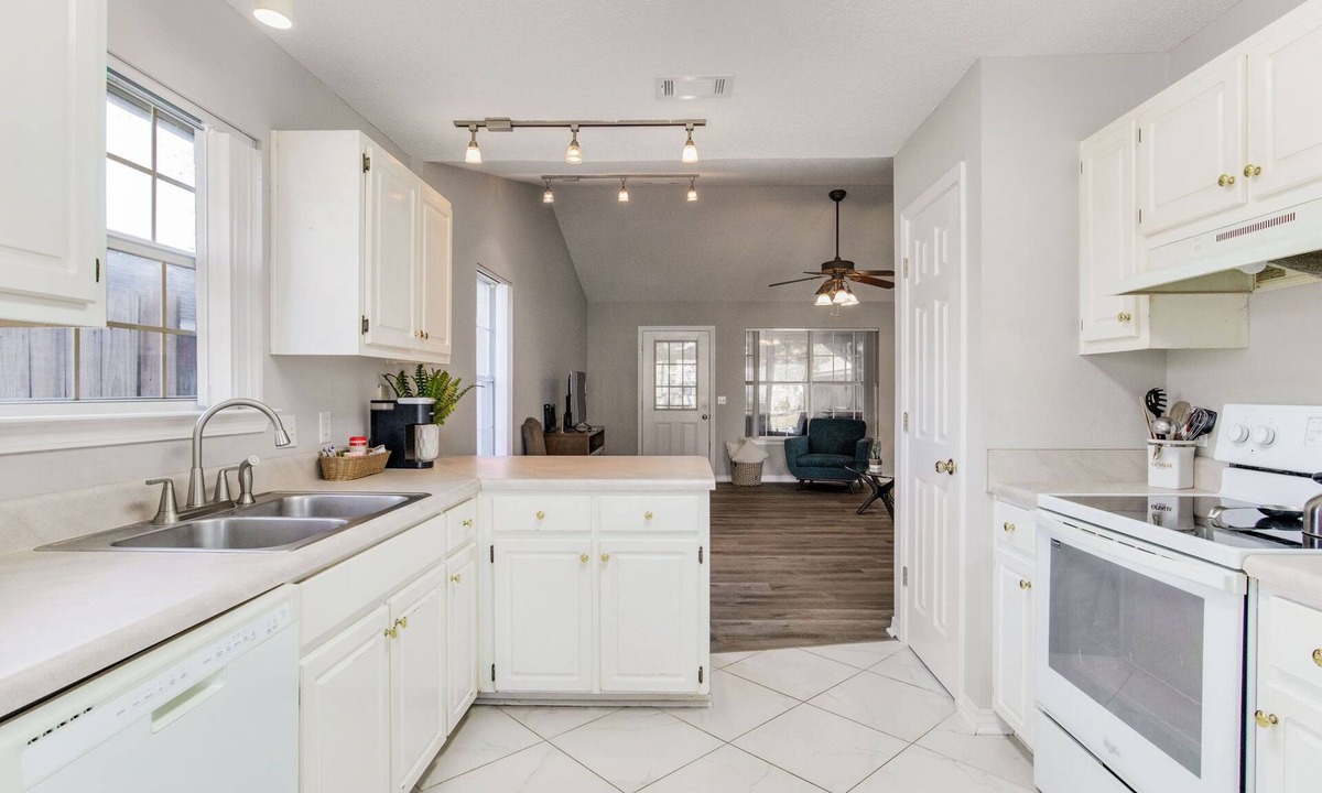 Milton House | Sun Valley - 🐶 Dog Friendly, close to I-10