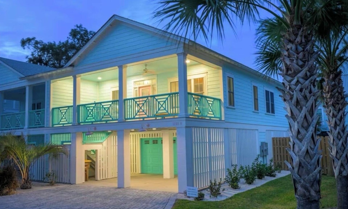 Tybee Island House | Sunlit Seascape brand new build with a private pool