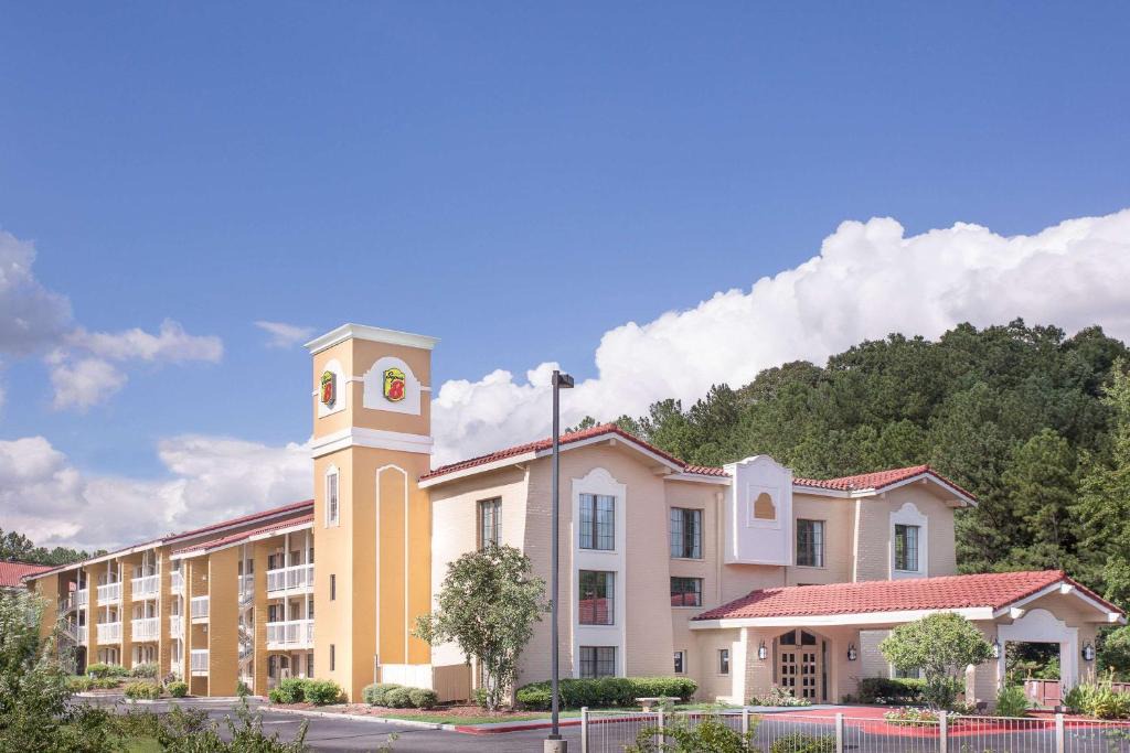 Austell Hotel | Super 8 by Wyndham Austell/Six Flags