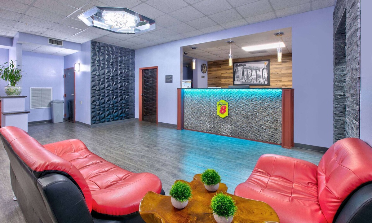 Tillmans Corner Hotel | Super 8 by Wyndham Mobile/Tillmans Corner