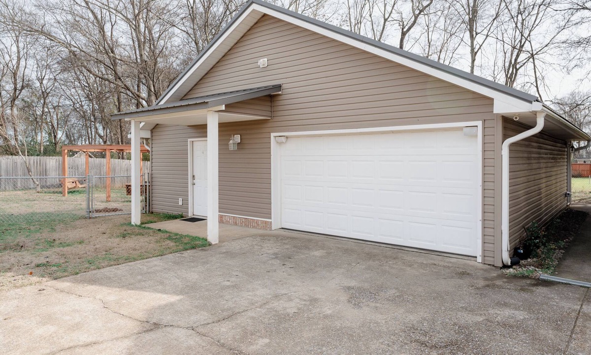 Taylorville House | The Alabama Guest House