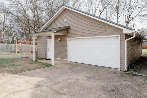 Taylorville House | The Alabama Guest House