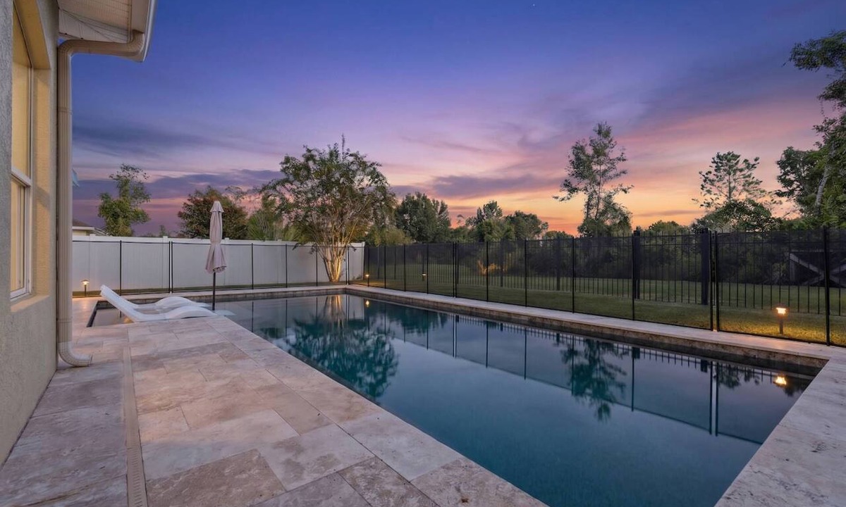 Palm Coast House | The Black Porcupine | Private Pool | Pool Table & Arcade | Large Home | Child Friendly | Palm Coast