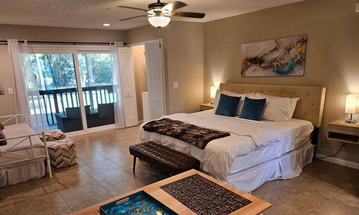 Middleburg Apartment | The Escape at the Ravines |King Studio w/Daybed |Full Kitchen |Dogs Ok |Screened Porch |Wooded Views