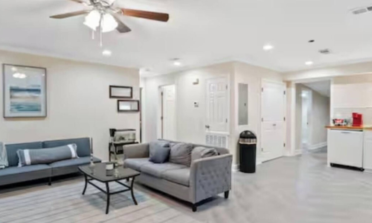 Hattiesburg House | The Gold House: Luxury Home Near Midtown, USM, Zoo