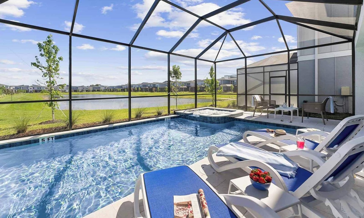 Florida Center House | The Gorgeous | Fab NEW home w/PVT pool & spa - near all the action of I-Drive