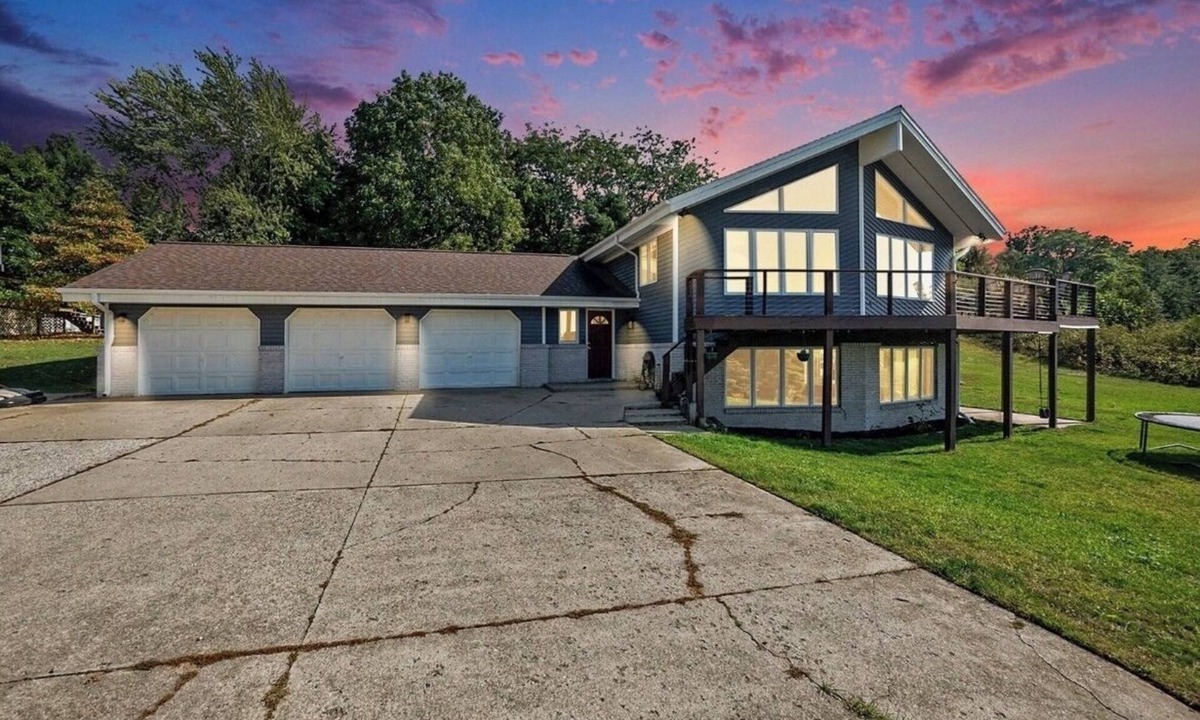 Fremont House | The Grand House on Sunset. Golf.pool.hot tub.lake