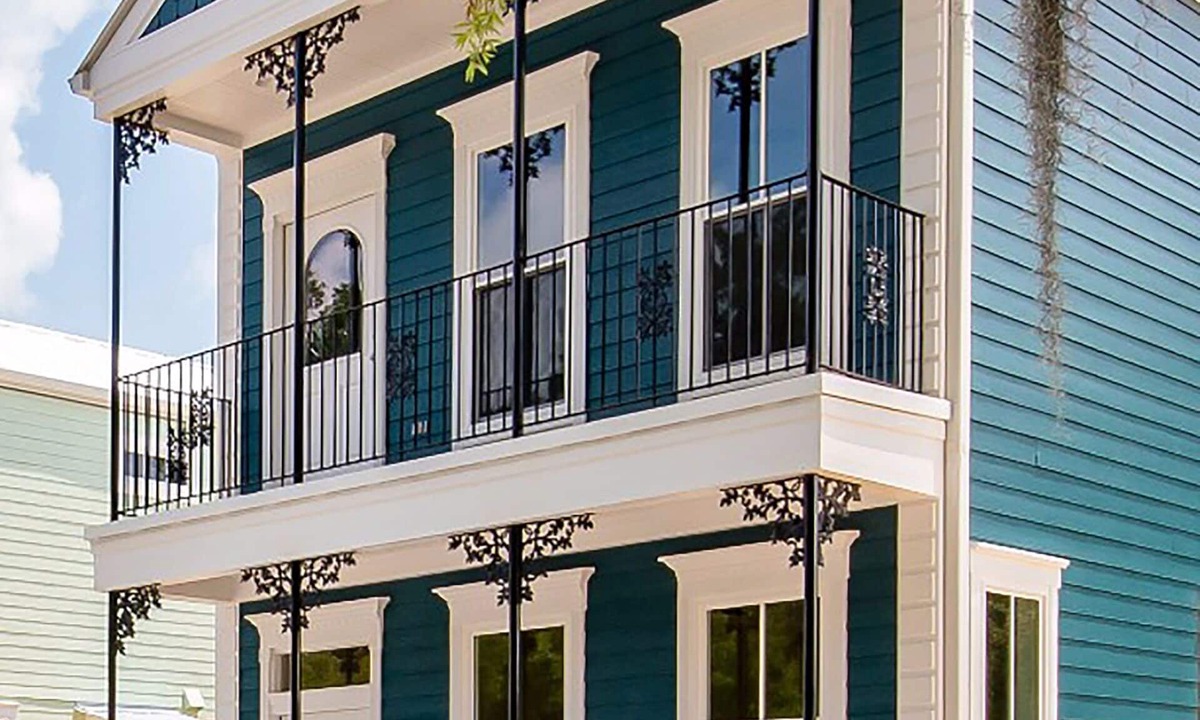 Mount Meigs House | The Guesthouse at The Waters, Walk to Chapel, Pool & Town Square