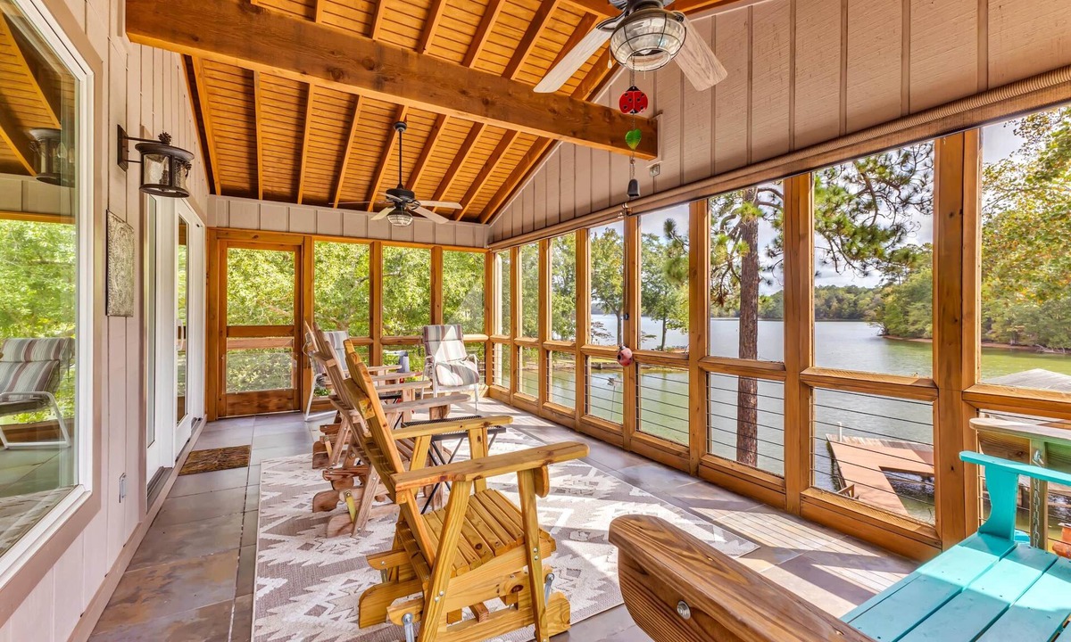 Alexander City House | The Lady Bug on Lake Martin
