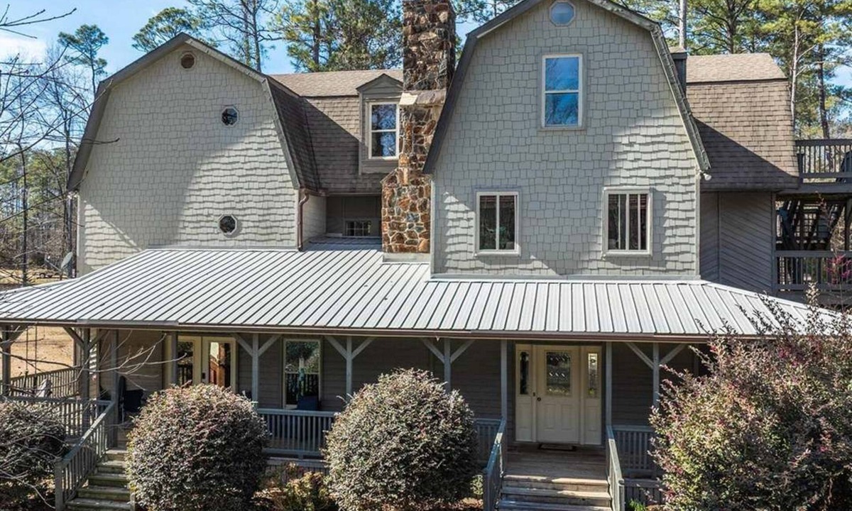 Waverly House | The Legacy Inn at Waverly - Spacious 5 bedroom
