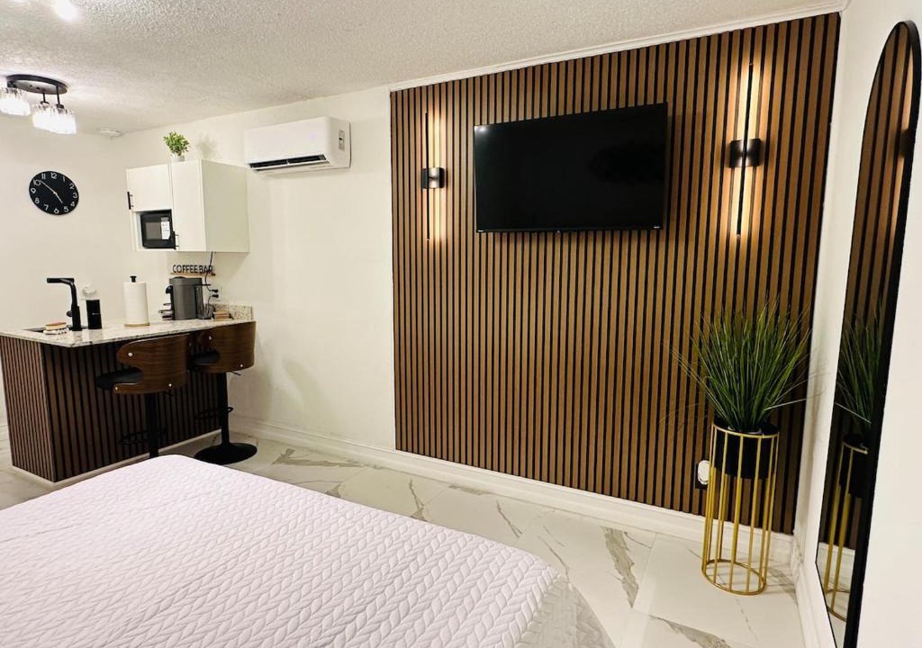 Oak Ridge Apartment | The luxury house