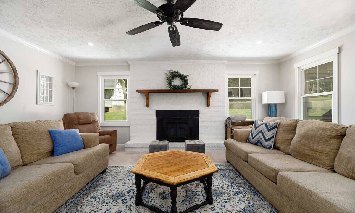 Fortson House | The Park House I Family Retreat Near Fort Benning & Auburn