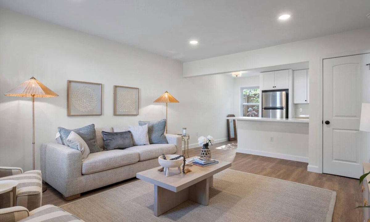 Biloxi Condo | The Porter Revival