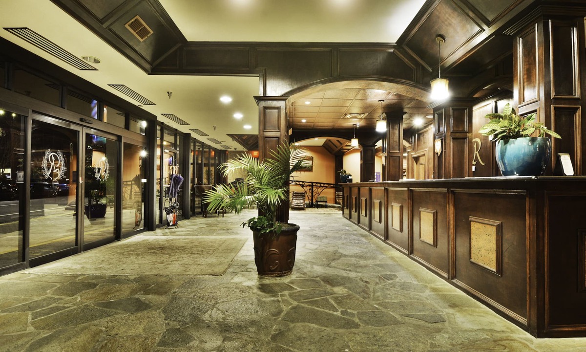 Shreveport Hotel | The Remington Suite Hotel and Spa