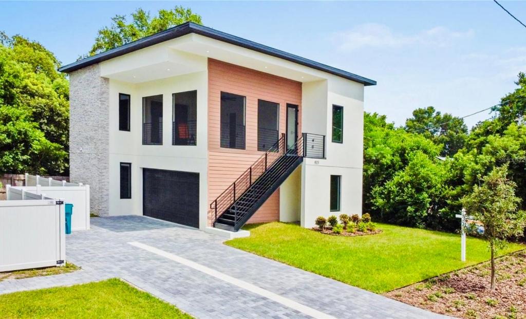 Colonialtown North House | The Sunshine Studio - No Smoking