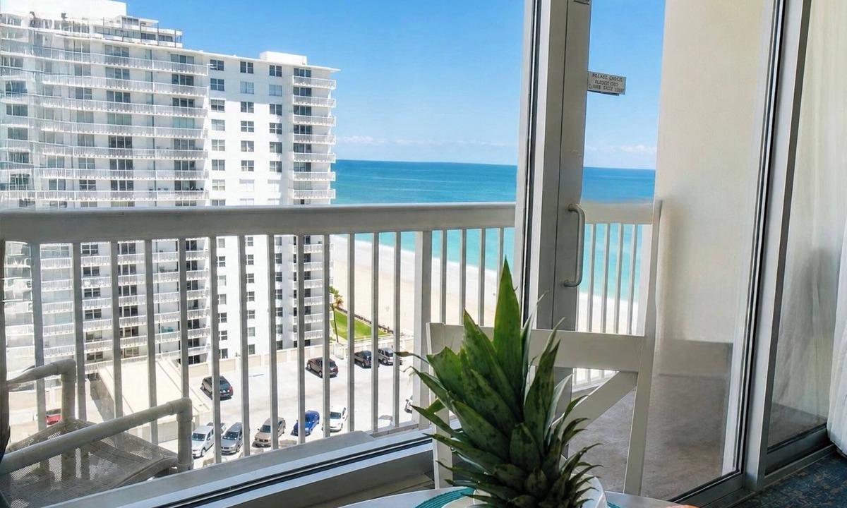 Ortona Park Condo | The Tropics | Spacious 1BR | 12th Floor Views