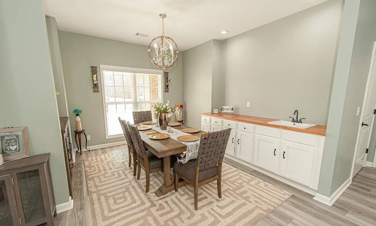 Gunter Afs House | The Wright Retreat! Spacious 5-bedroom house in awesome Montgomery, AL