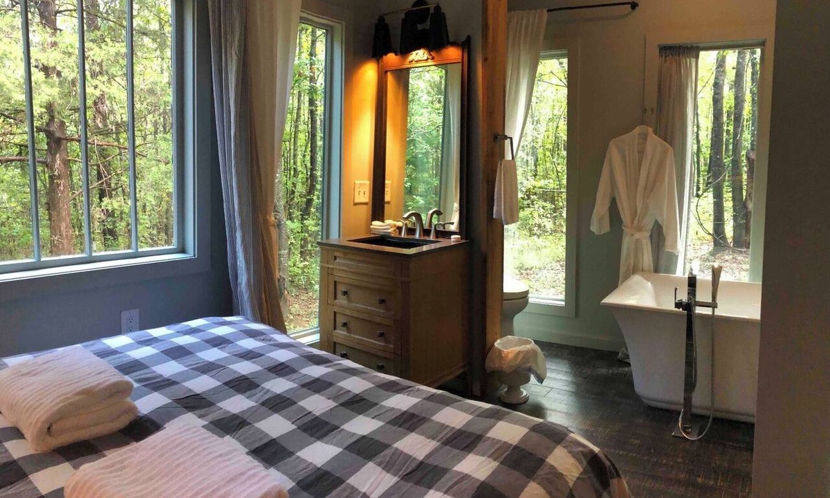 Lafayette Bed & Breakfast | Three Private Cottages at Shoofly Farm with Heat/AC, fitness room, WiFi