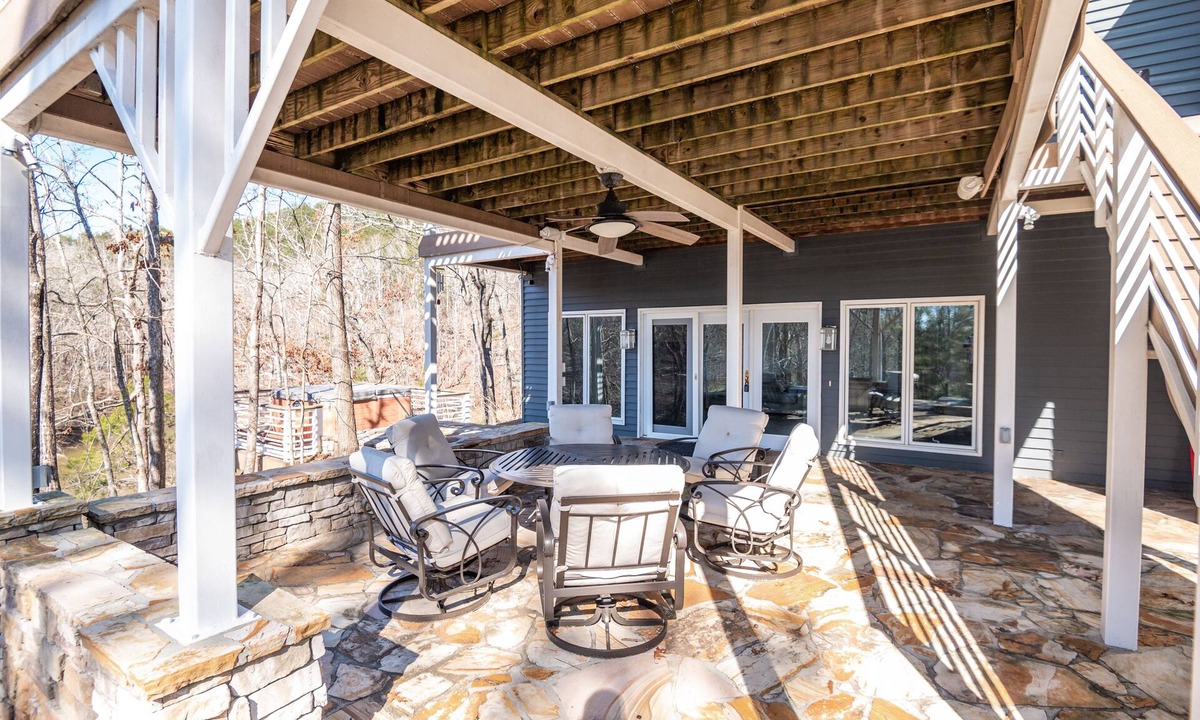 Smith Mountain Estates House | Tower View: A Lakeside Haven