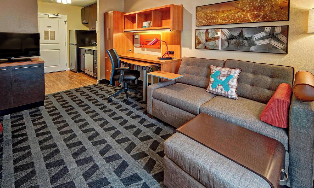 Hattiesburg Hotel | TownePlace Suites Hattiesburg