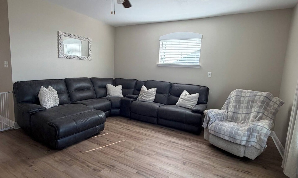 Destrehan House | Townhome for rent in Destrehan - Long-term lease ONLY
