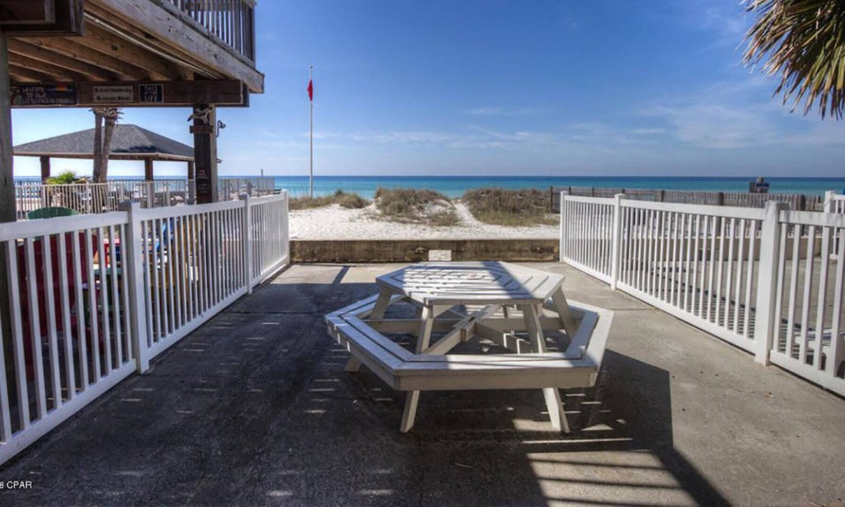 Bel Air House | TOWNHOME WITH DIRECT GULF ACCESS! SLEEPS UP TO 9!