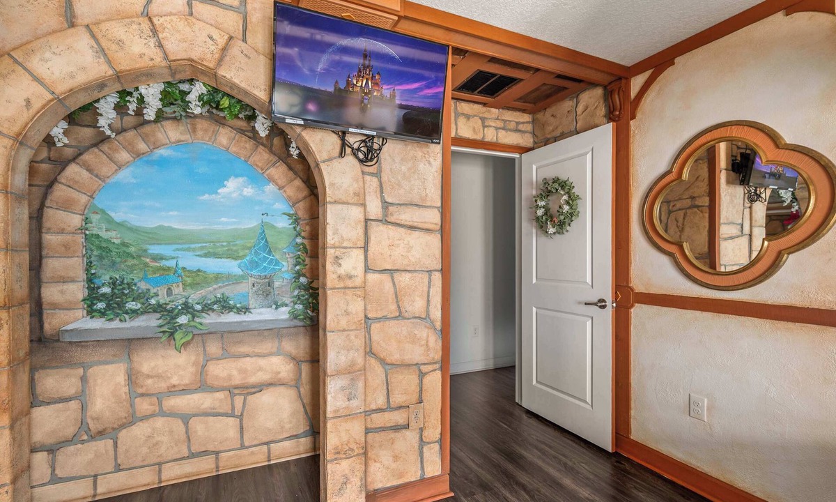 Davenport House | Townhouse w/pool & resort access