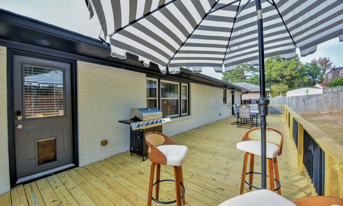 Tuscaloosa House | TuscaLodge: Close to Stadium, Big on Comfort!