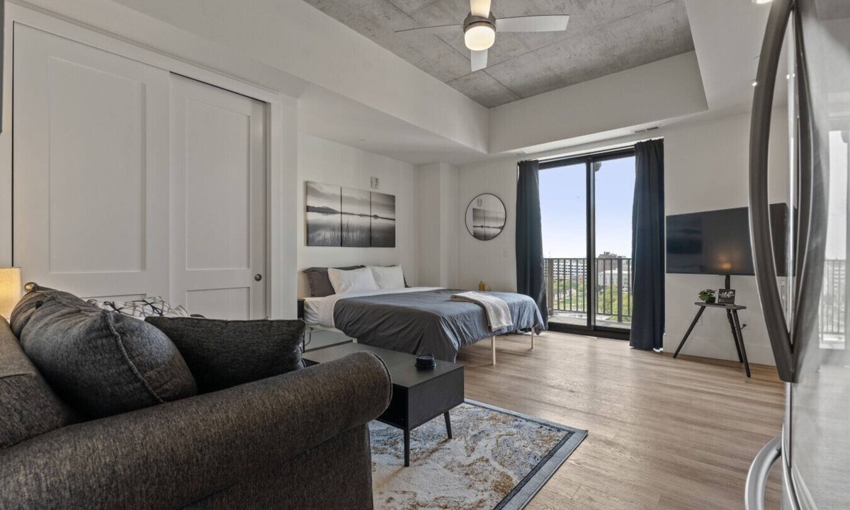 Northeast South Bend Apartment | Urban Nest | Downtown | ND