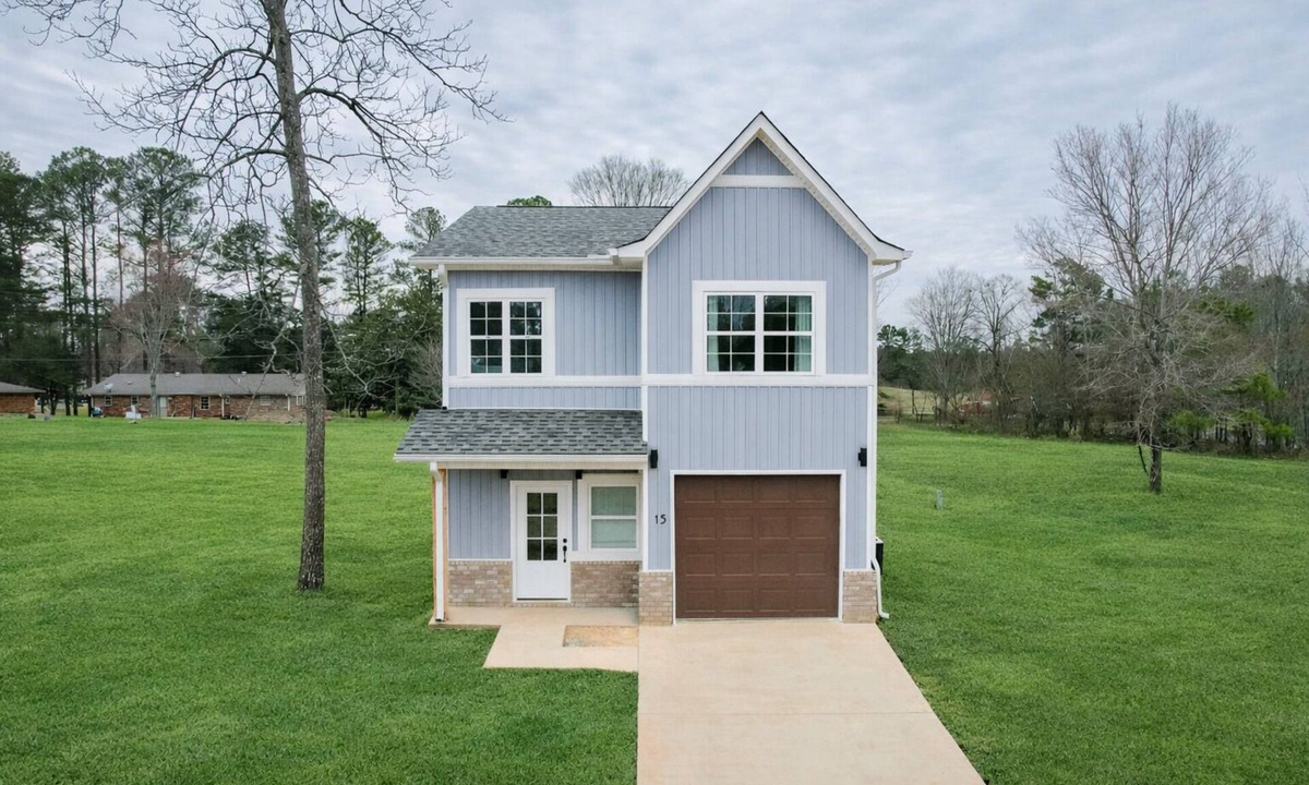 Iuka House | Urban Stylish Escape to Pickwick Lake