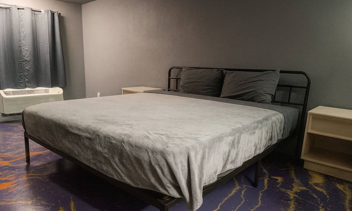 Jackson Apartment | V108 Gated 2 Double Beds Hotel Room