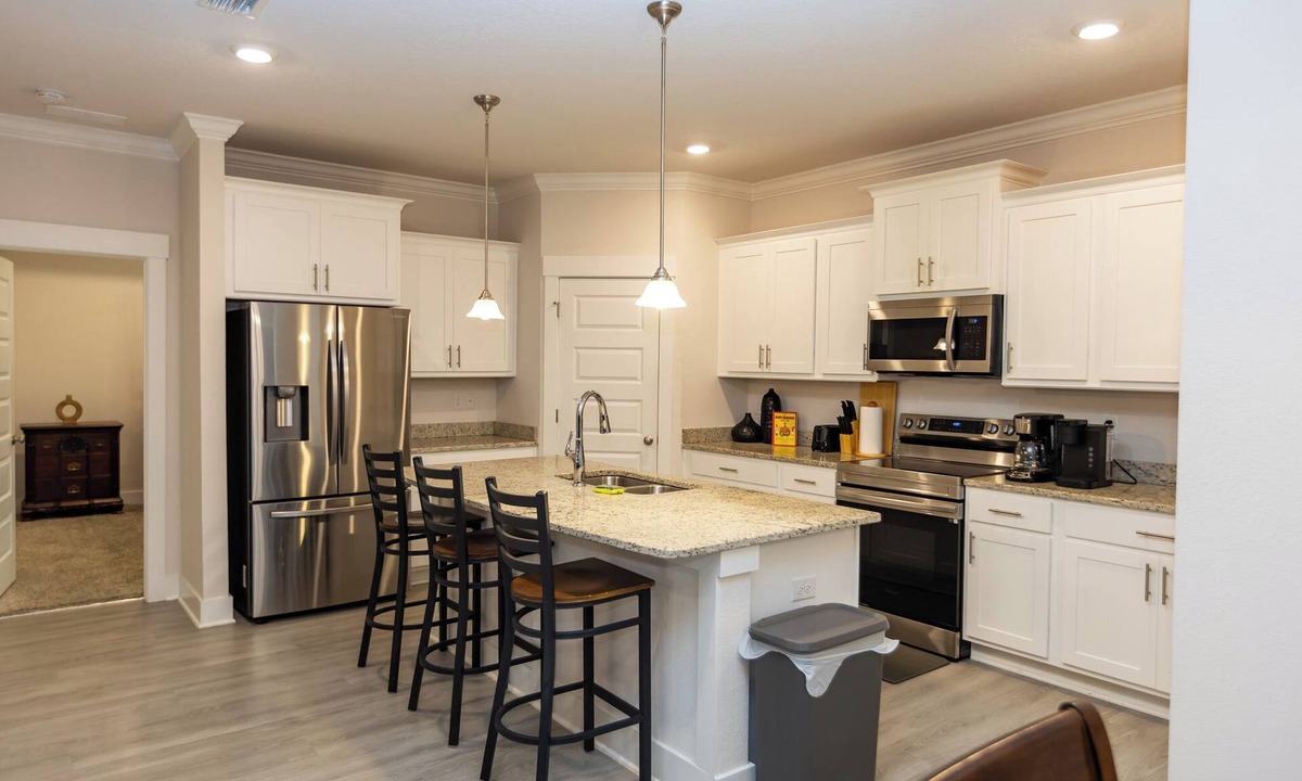 Florida Panhandle House | Villa Belleview - 20 minutes from Pensacola Beach and Downtown!