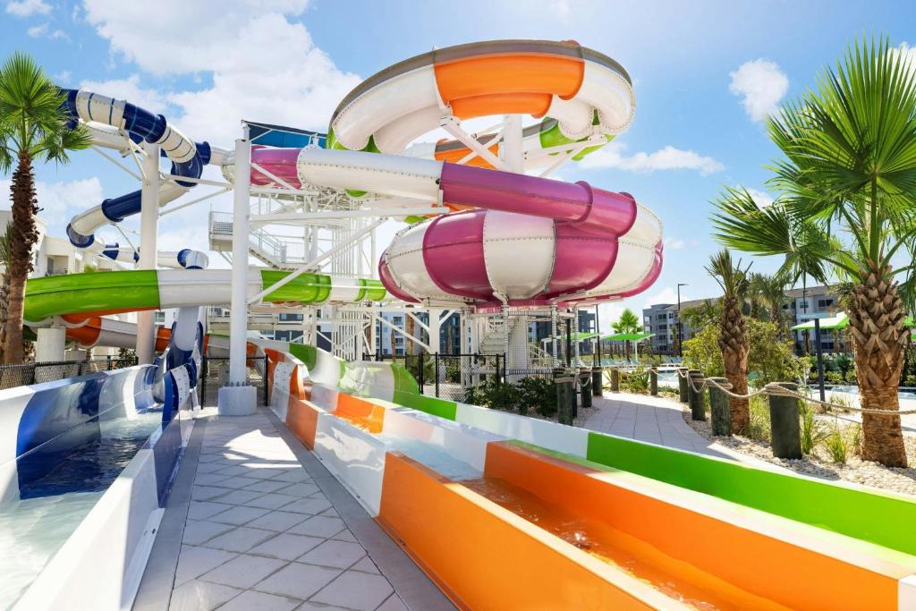 Florida Center Hotel | Villatel Resort Orlando, Apartments by Marriott Bonvoy