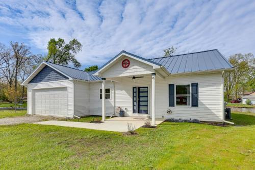 Brooklyn House | Vineyard Lake Canal Oasis - Pets Welcome!