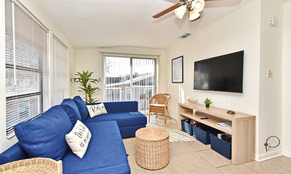 Clermont Condo | Visiting Family, Lakes, Golf, Olympus, the Mouse?