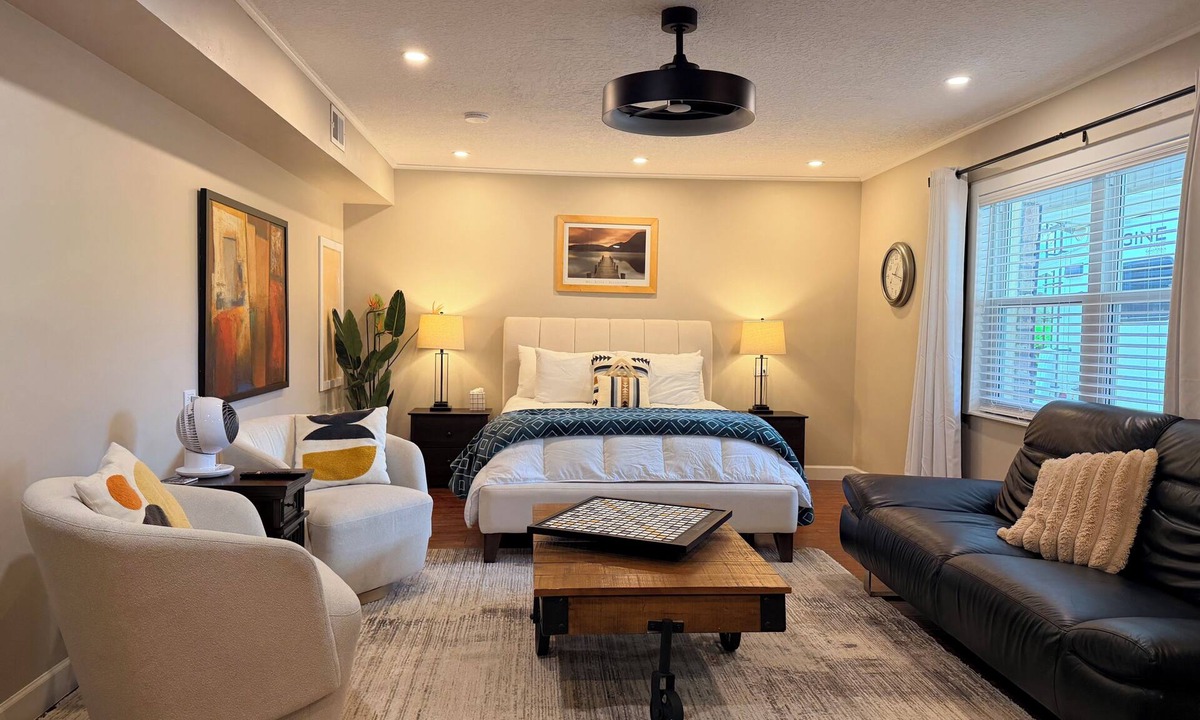 Mount Dora Villa | Vista Vibes Boutique Escape Near Lake Dora Acreage & Boat Parking