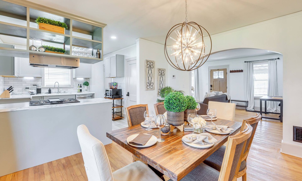 Birmingham Cottage | Walk to Amphitheater & Stadium: Home w/Deck!