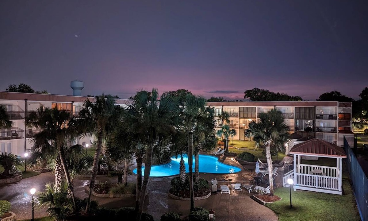 Biloxi Condo | Walk-to-Beach Condo with Resort Pool