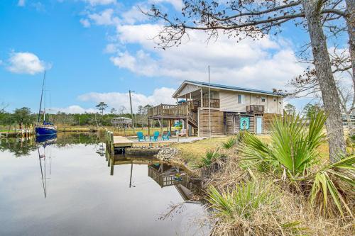 Shoreline Park House | Waterfront Bay St Louis Home w/Private Dock!