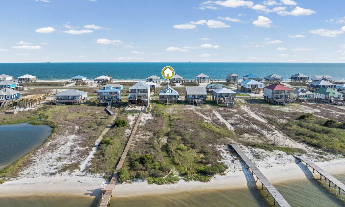 Dauphin Island House | Waterfront Home with Private Sound Access & Walk to Gulf Beaches