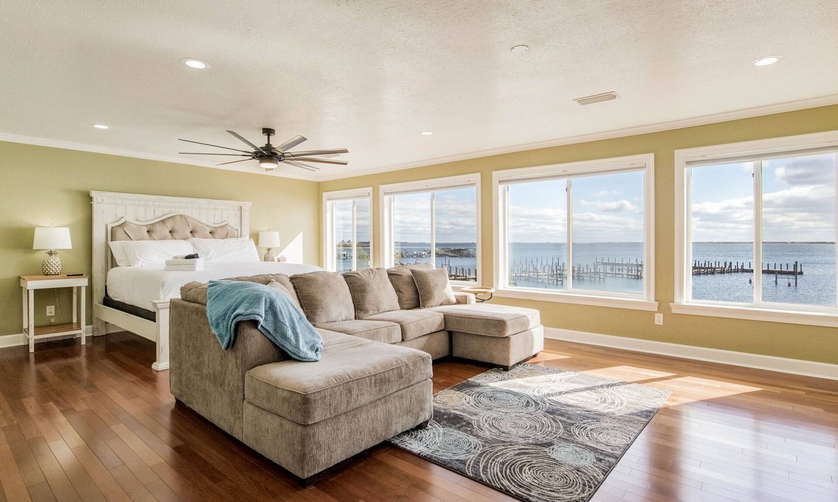 Ono Island House | Waterfront, Ken's Tranquil Harbor, Near NAS. Boater & Pet-Friendly!